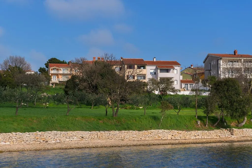 Sun&Sea Apartments Medulin A2 0*,  Croatia